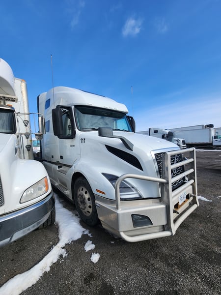 2020 VOLVO VNL64T760