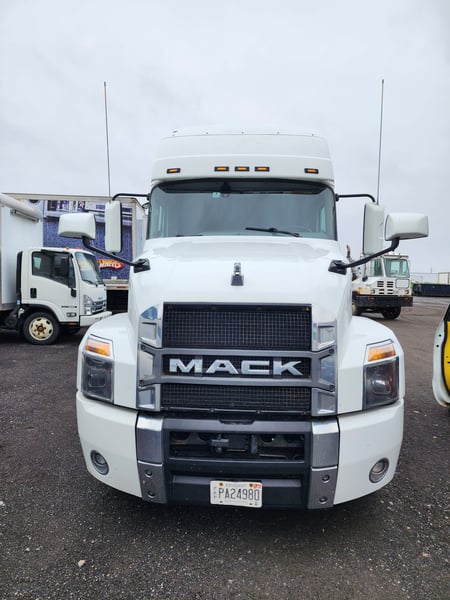 2020 MACK Anthem