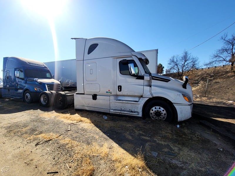 2022 FREIGHTLINER CASCADIA