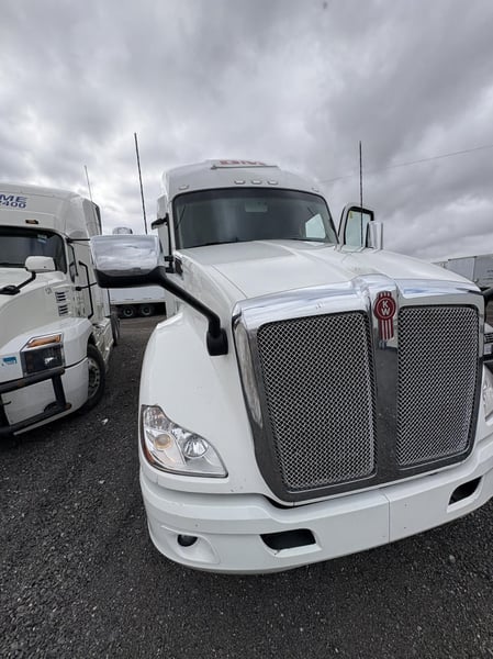 2022 KENWORTH T-680