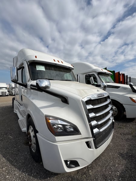 2022 FREIGHTLINER CASCADIA