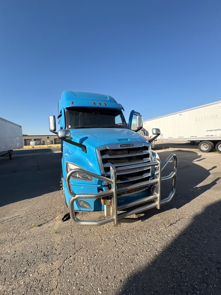 2022 FREIGHTLINER CASCADIA